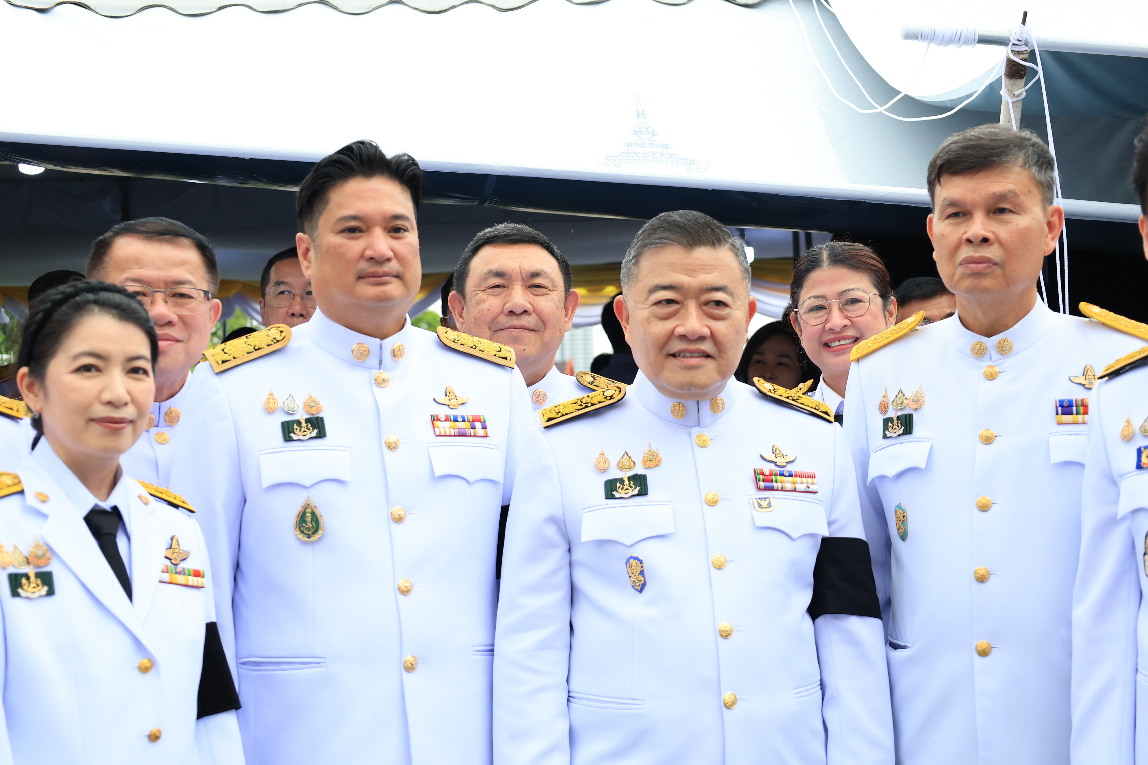 title - เลขาธิการ ส.ป.ก. ร่วมถวายแจกันดอกไม้และลงนามถวายพระพร เนื่องในโอกาสวันเฉลิมพระชนมพรรษา พระบาทสมเด็จพระปรเมนทรรามาธิบดีศรีสินทร มหาวชิราลงกรณ พระวชิรเกล้าเจ้าอยู่หัว 28 กรกฎาคม 2568